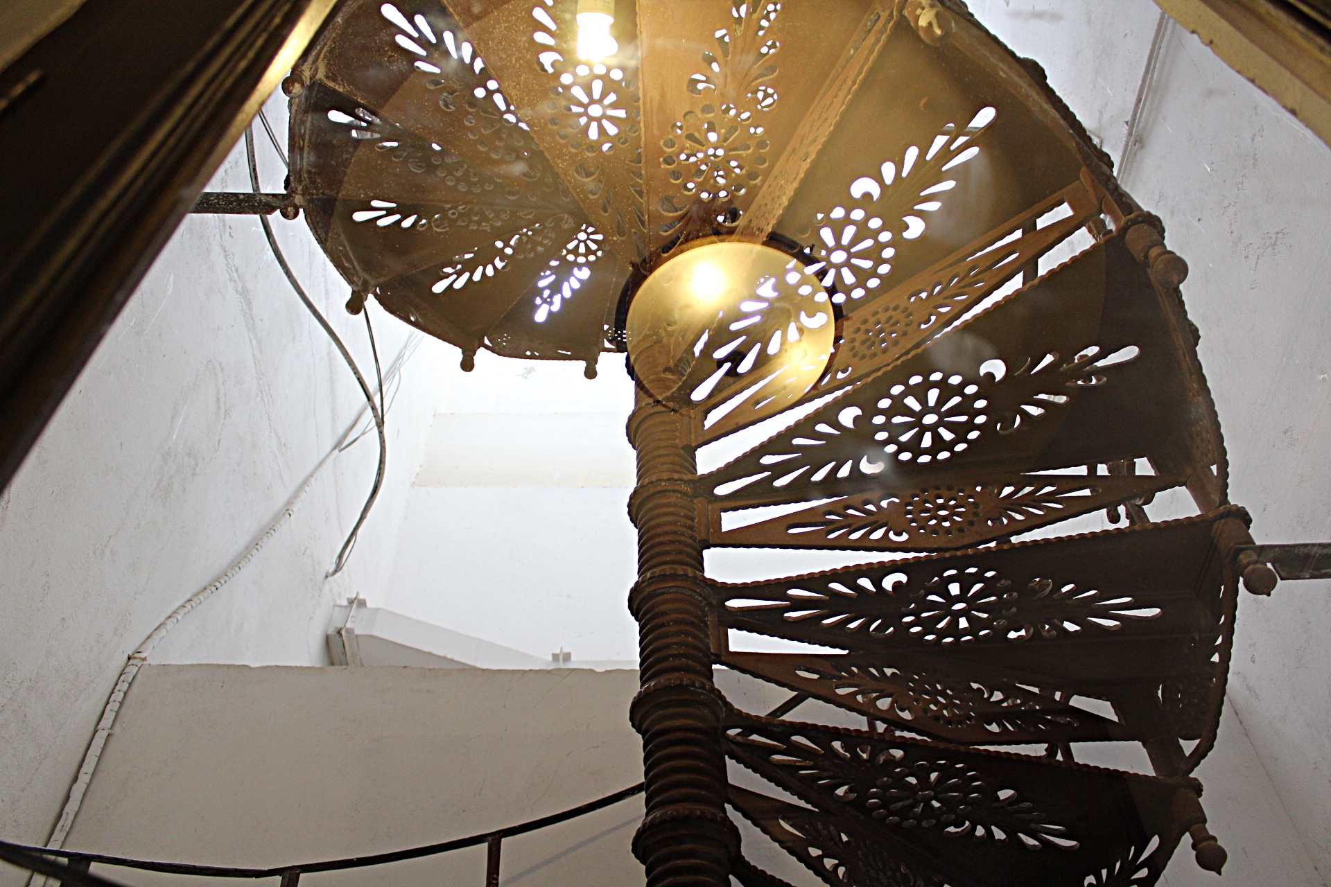 Noor-Us-Sabah Palace Antique Palace Stairs