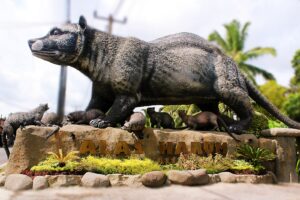 Alas Harum Luwak Statue