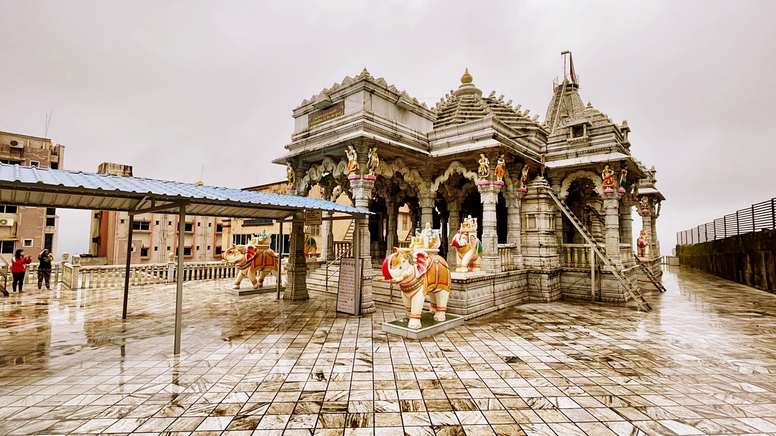 Saputara Gajabhishek Jain Tirth