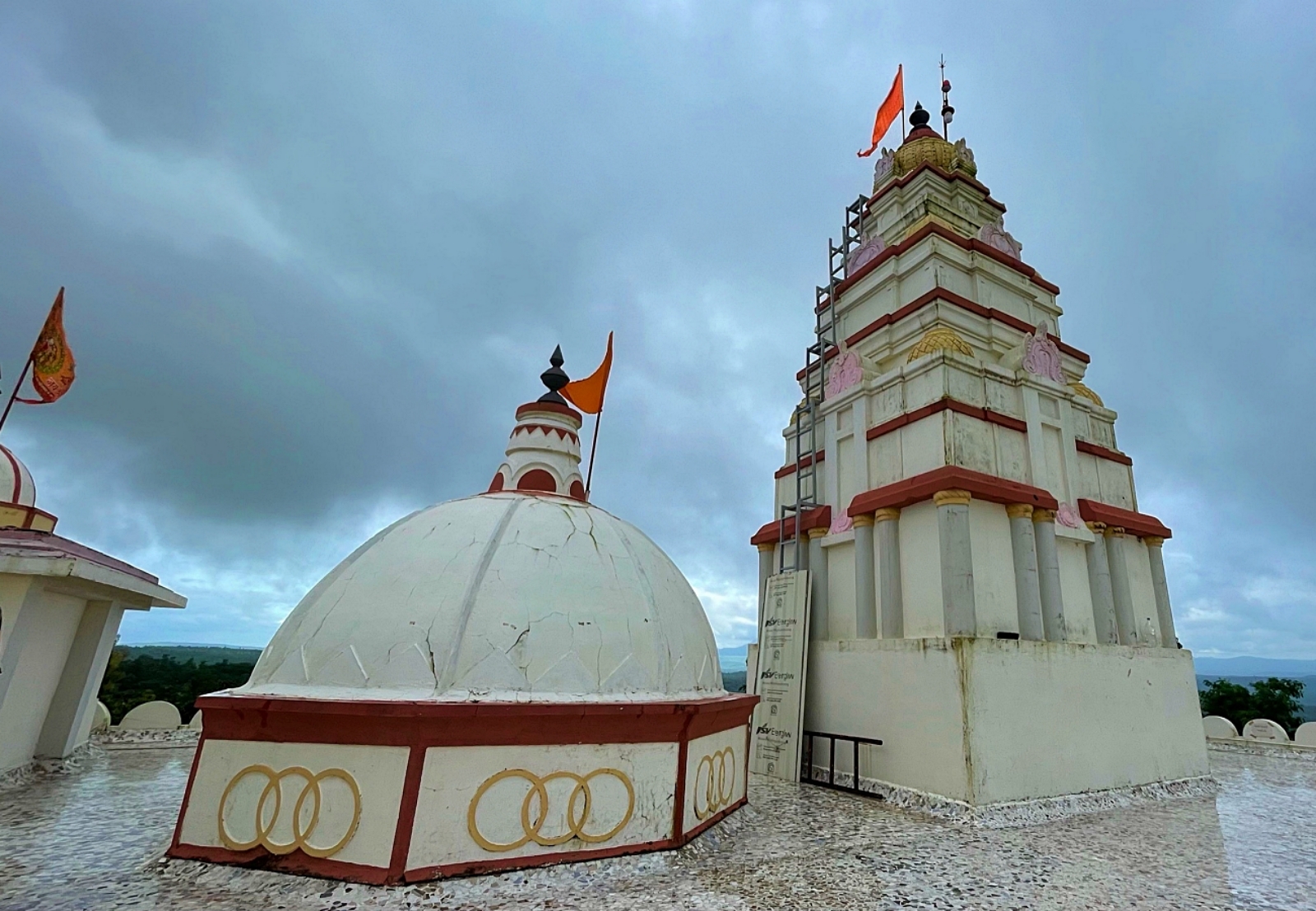 Shabridham Saputara Terrace
