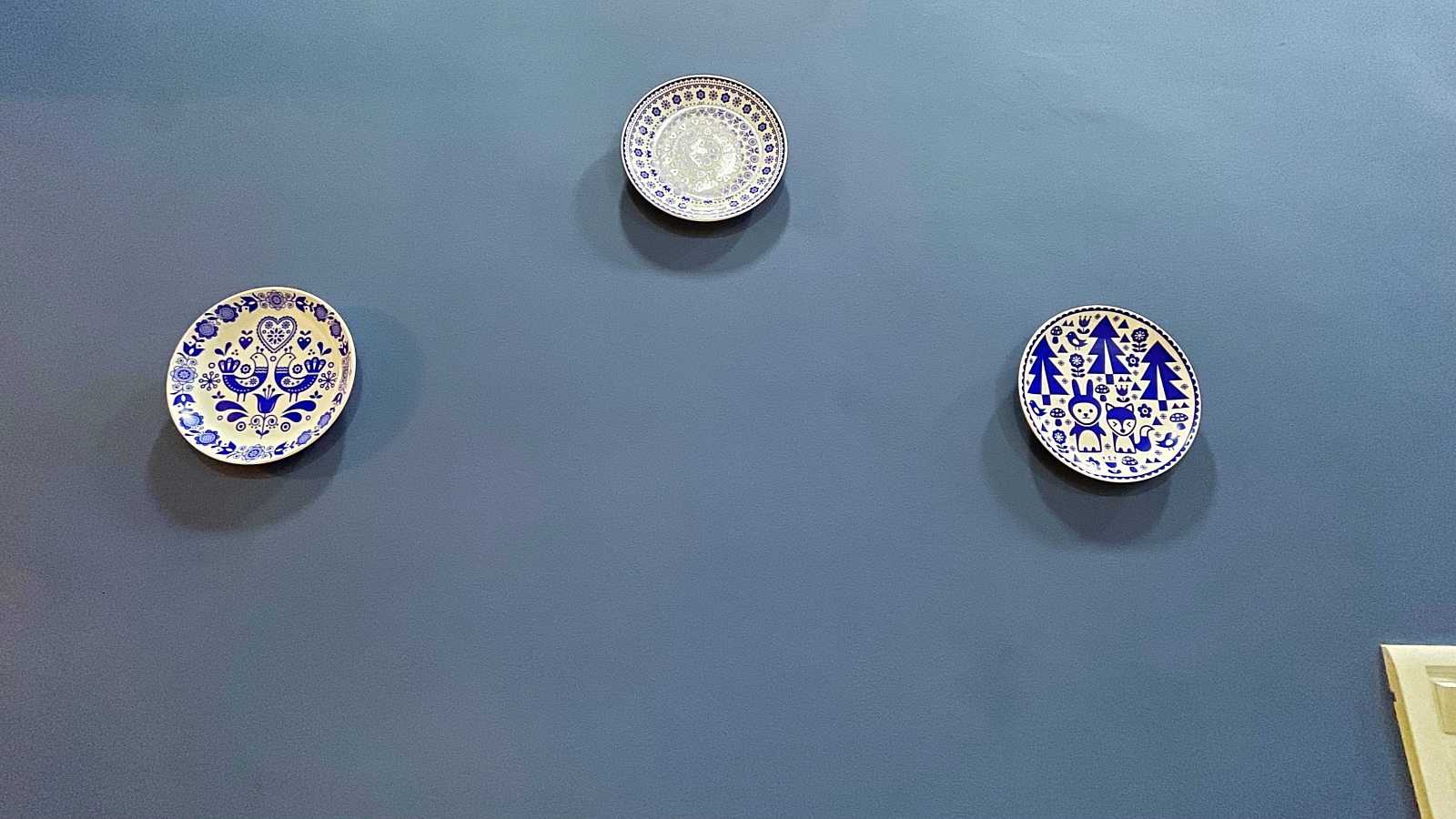 Treehouse Sonnet Dutch Wall Plates